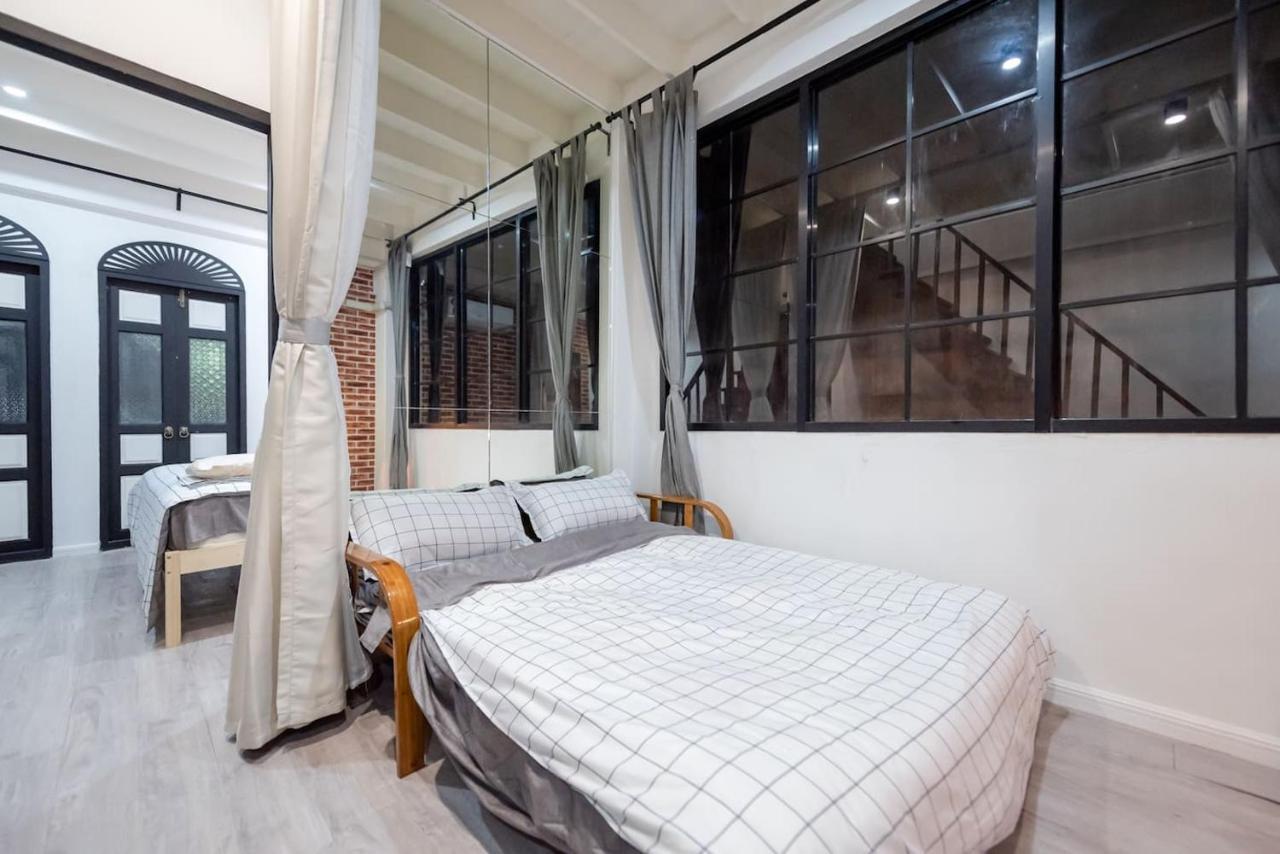 Mein Haus B @Bangpo Bangkok Kültér fotó